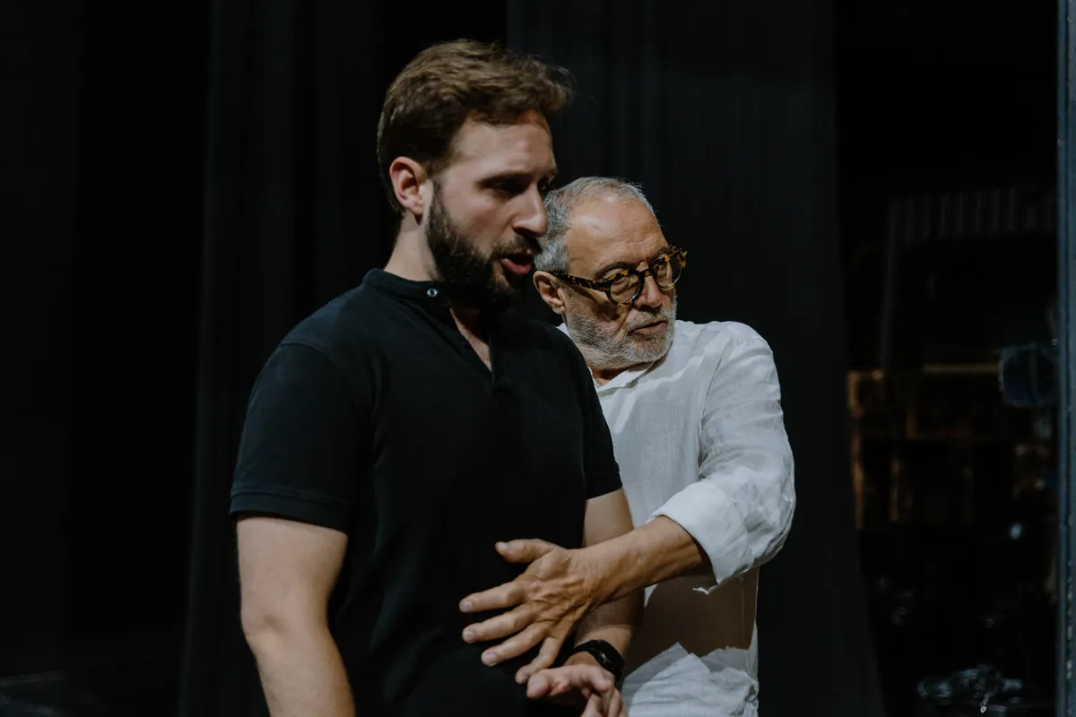 COA mentor working with a singer during a masterclass